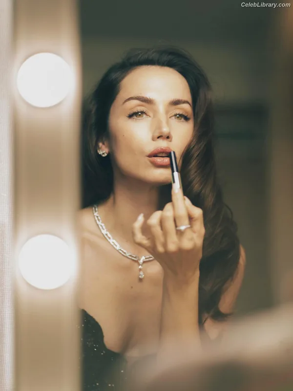 Ana de Armas photo 3 of 3418