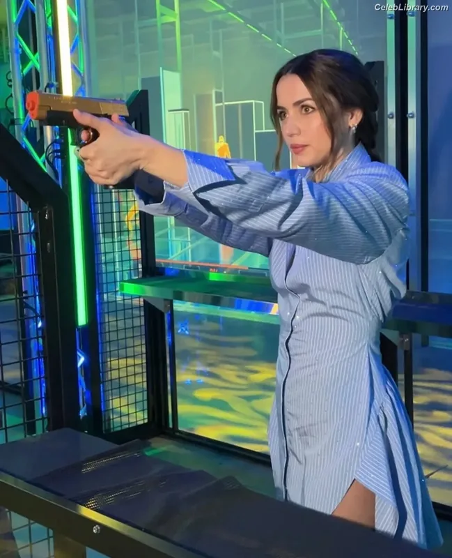 Ana de Armas photo 6 of 3418