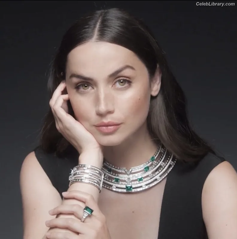 Ana de Armas photo 21 of 3418