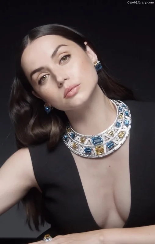 Ana de Armas photo 23 of 3418