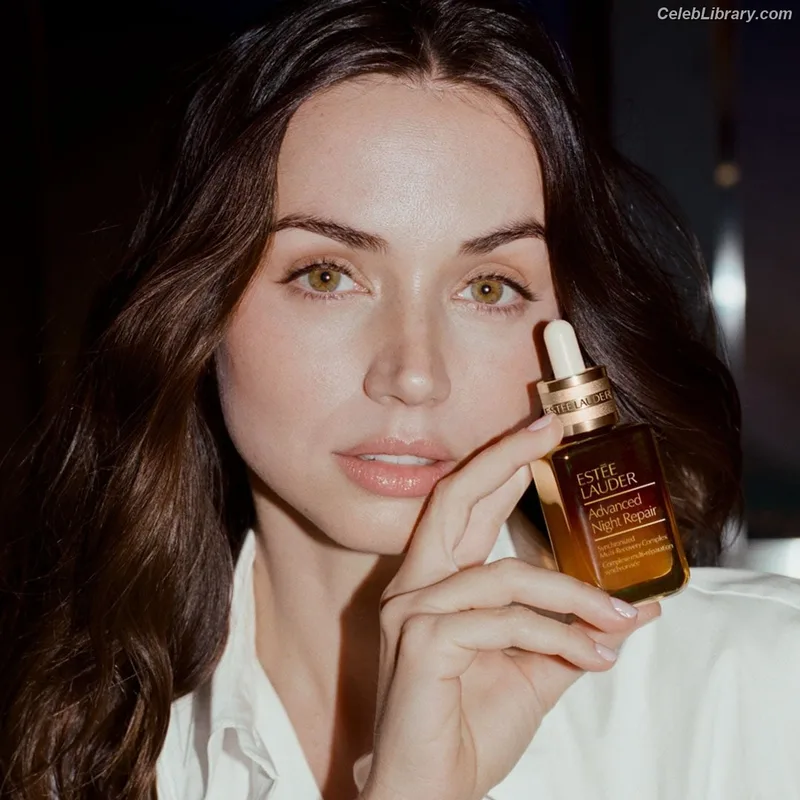 Ana de Armas photo 13 of 3418