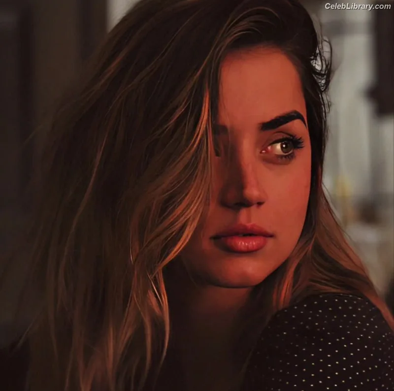 Ana de Armas photo 5 of 3418