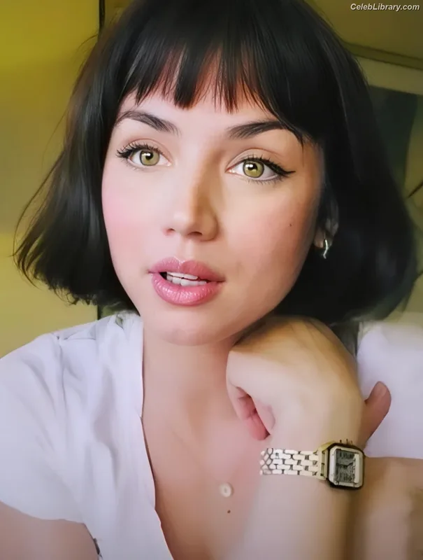 Ana de Armas photo 7 of 3418