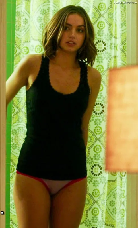 Ana de Armas photo 15 of 3418