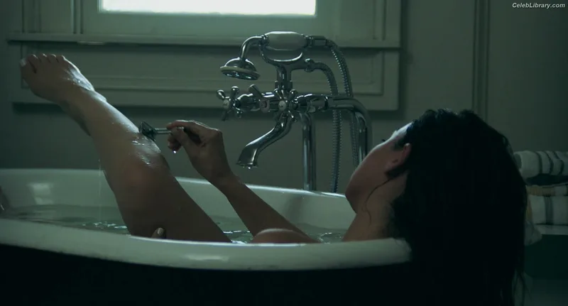 Ana de Armas photo 5 of 3418