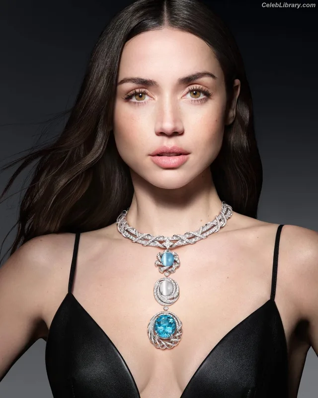 Ana de Armas photo 15 of 3418