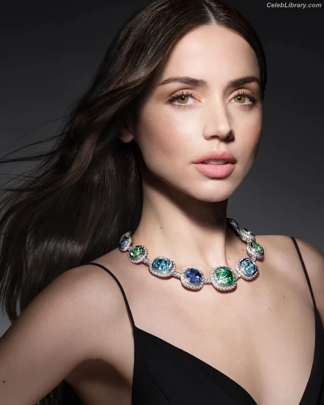 Ana de Armas photo 16 of 3418