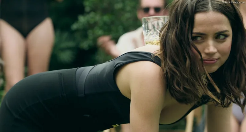 Ana de Armas photo 5 of 3418