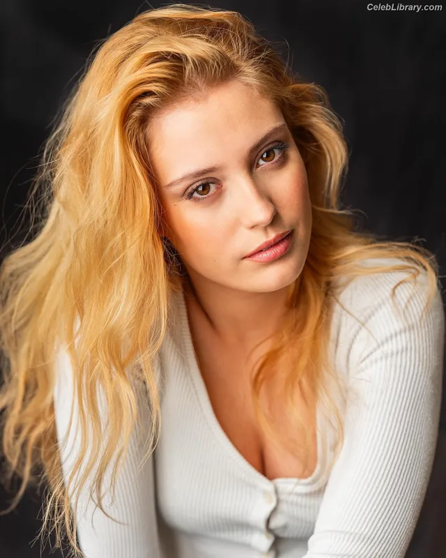 Ana Garcés photo 10 of 76