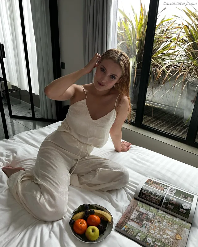 Ana Garcés photo 17 of 76