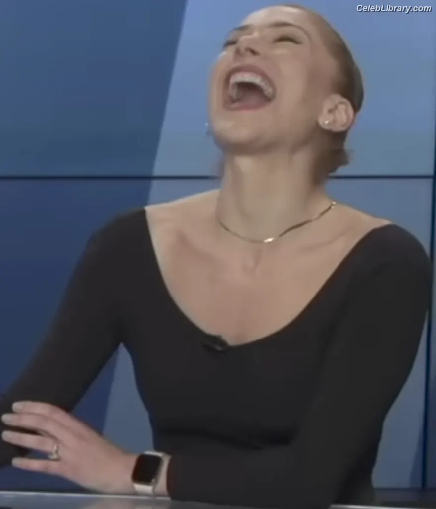 Ana Kasparian photo 19 of 213