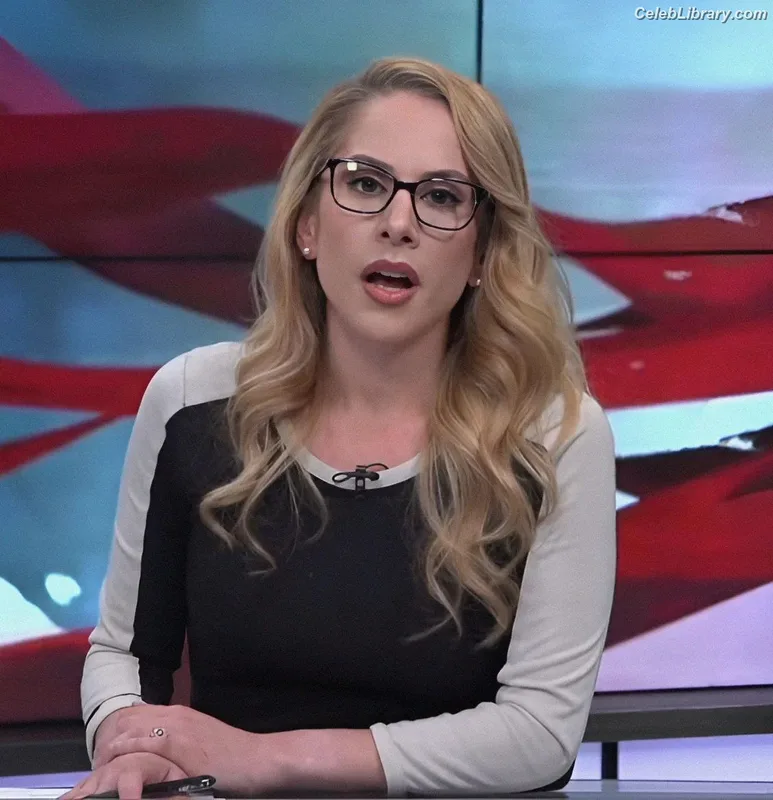 Ana Kasparian photo 7 of 214