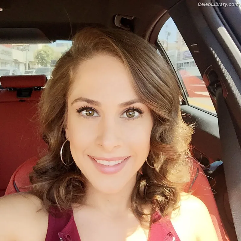 Ana Kasparian photo 4 of 214