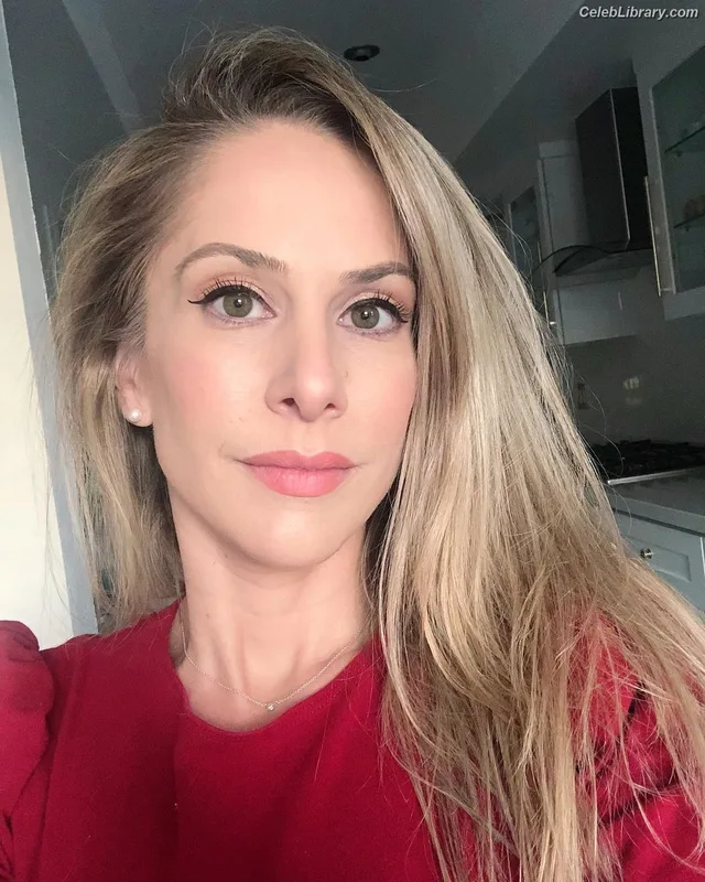 Ana Kasparian photo 9 of 214