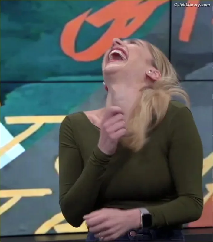 Ana Kasparian photo 18 of 214