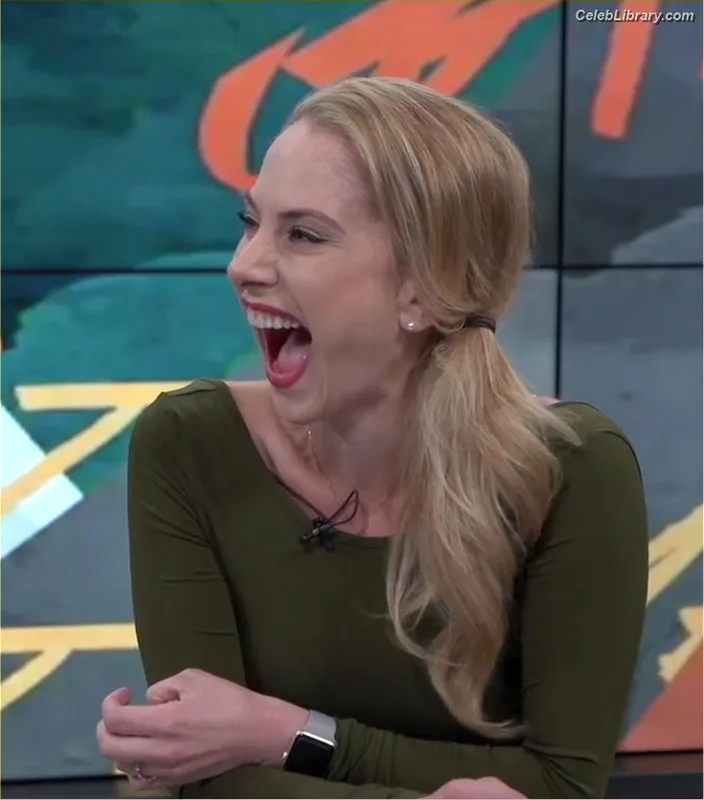 Ana Kasparian photo 19 of 214