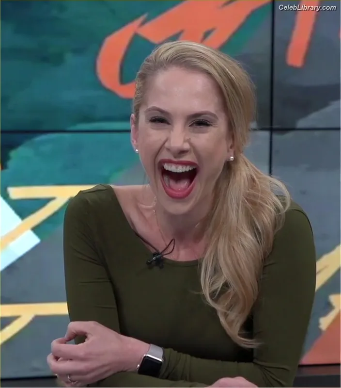 Ana Kasparian photo 20 of 214