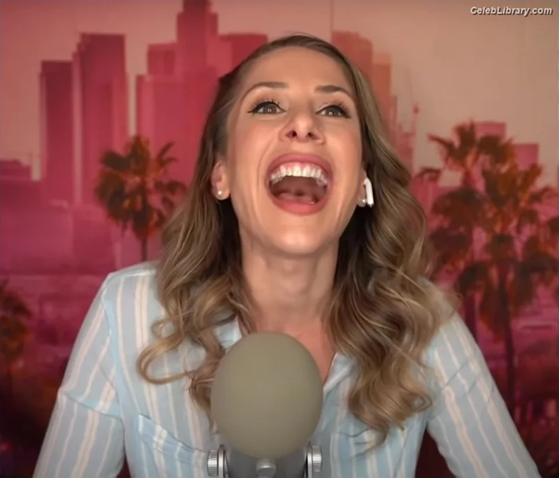 Ana Kasparian photo 2 of 214