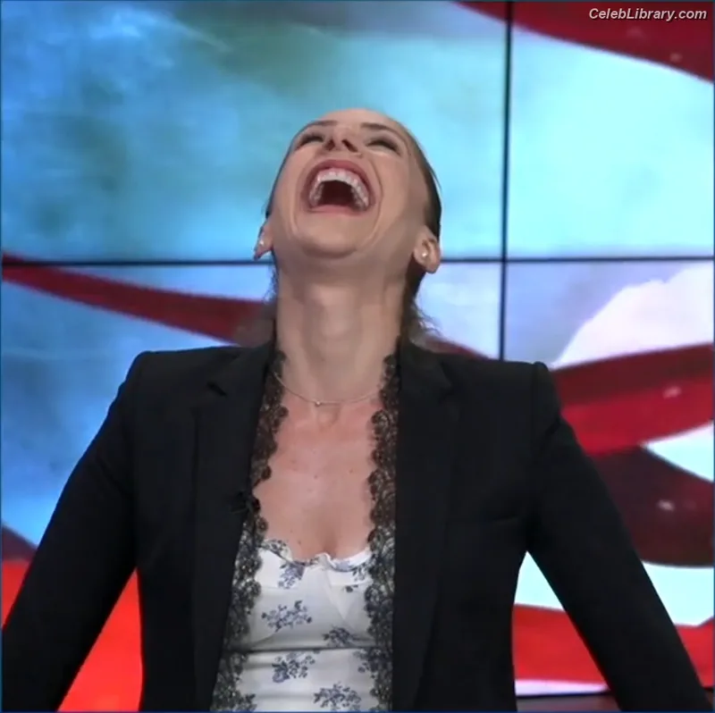Ana Kasparian photo 3 of 214