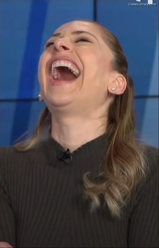 Ana Kasparian photo 9 of 214