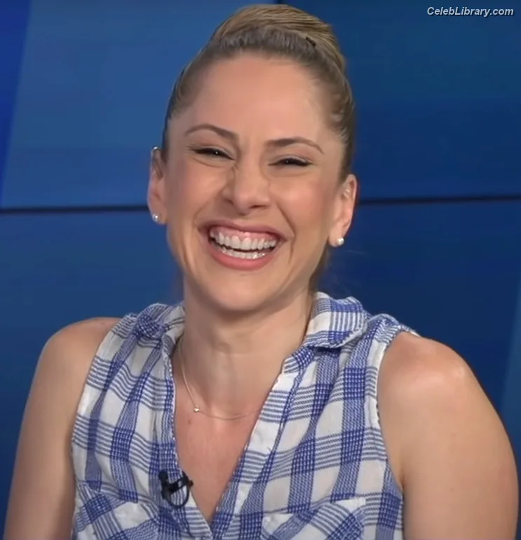 Ana Kasparian photo 10 of 214