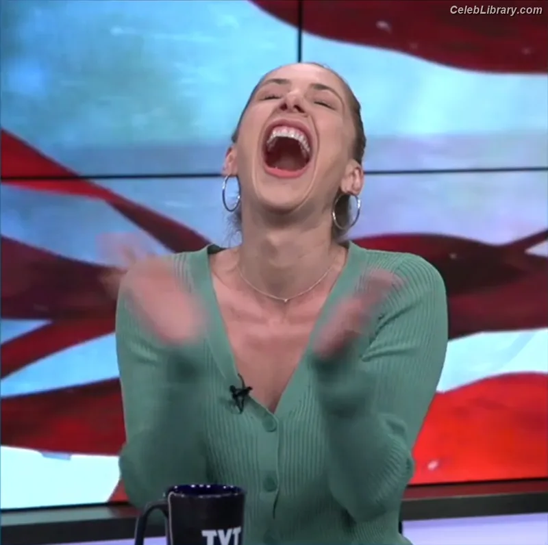 Ana Kasparian photo 21 of 214