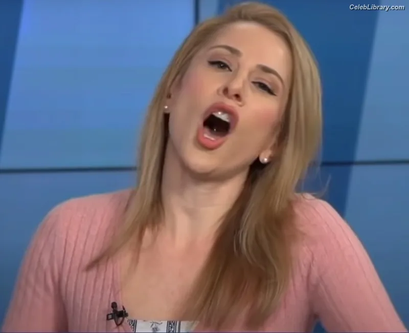 Ana Kasparian photo 24 of 214