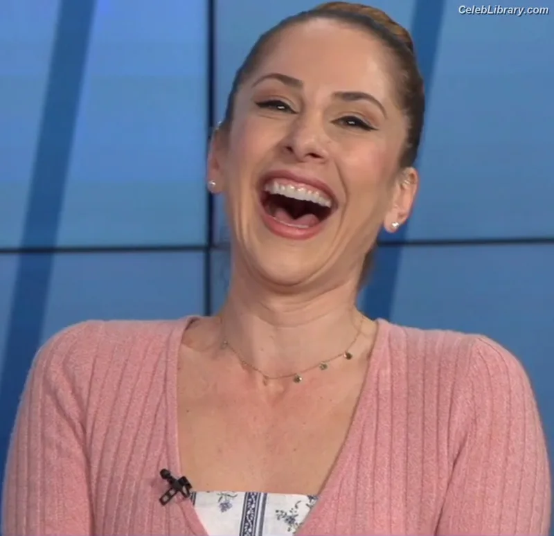 Ana Kasparian photo 2 of 214