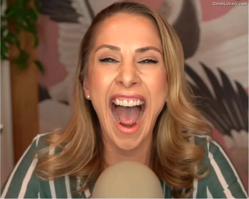 Ana Kasparian photo 3 of 214