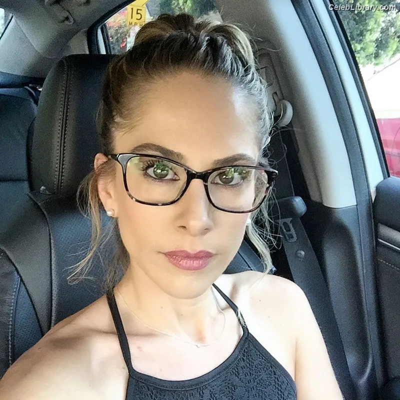 Ana Kasparian photo 3 of 214