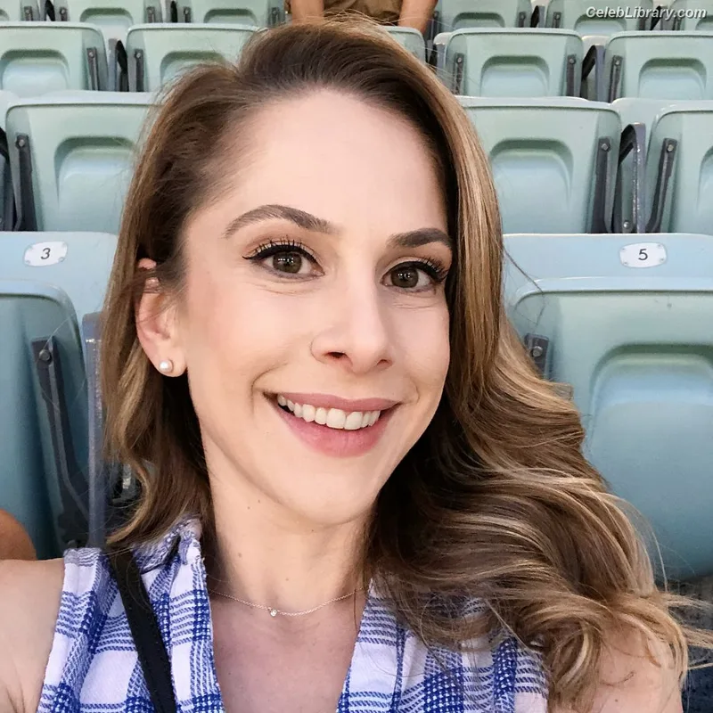 Ana Kasparian photo 10 of 214