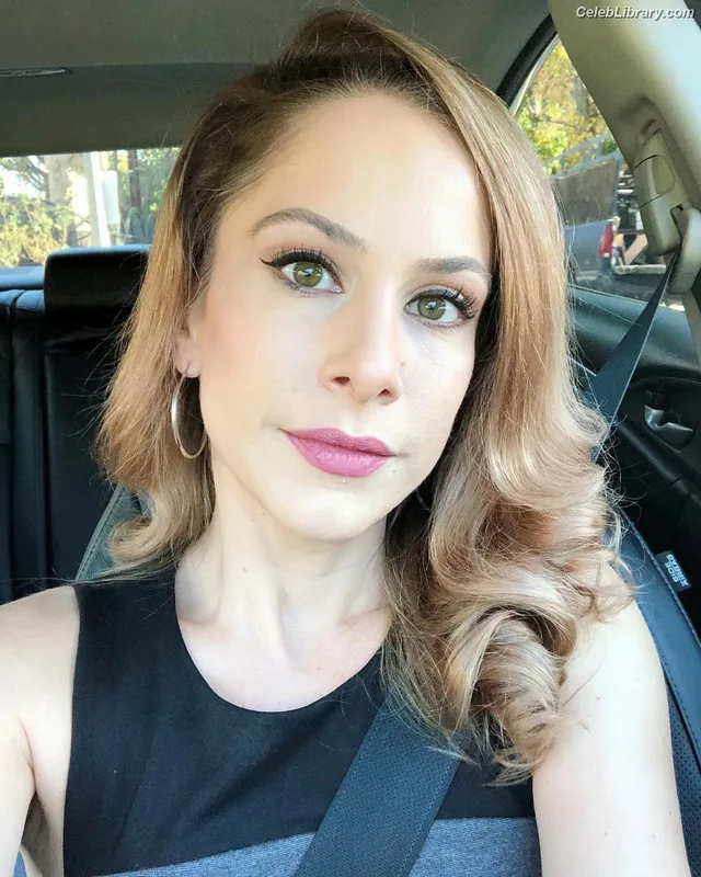 Ana Kasparian photo 14 of 214