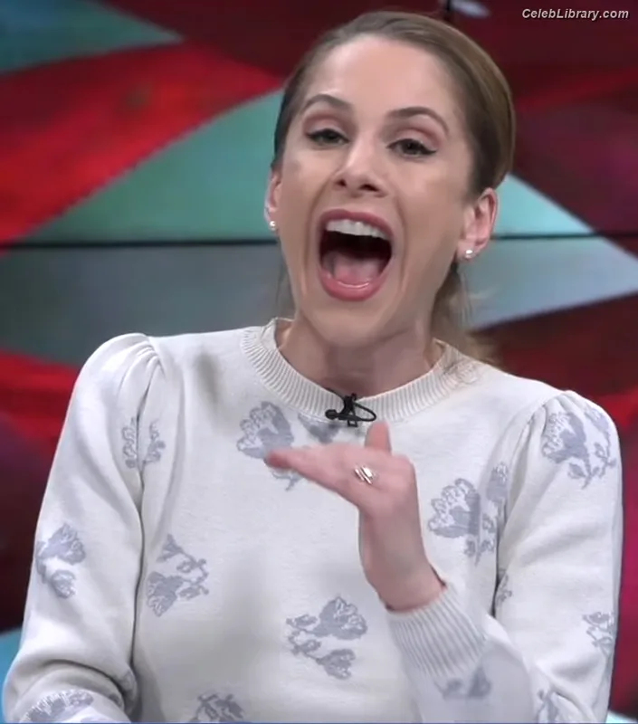 Ana Kasparian photo 14 of 214