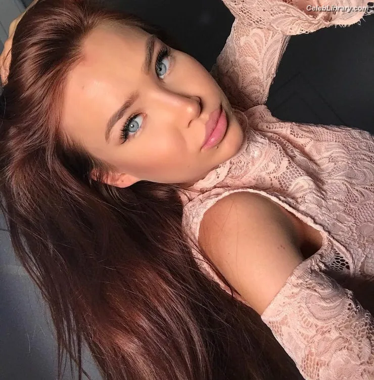 Ana Walczak photo 1 of 54