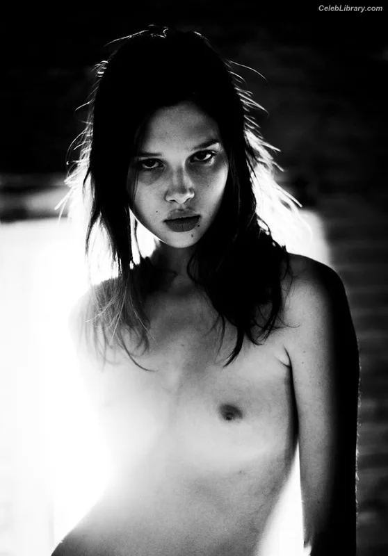 Anaïs Pouliot photo 13 of 24