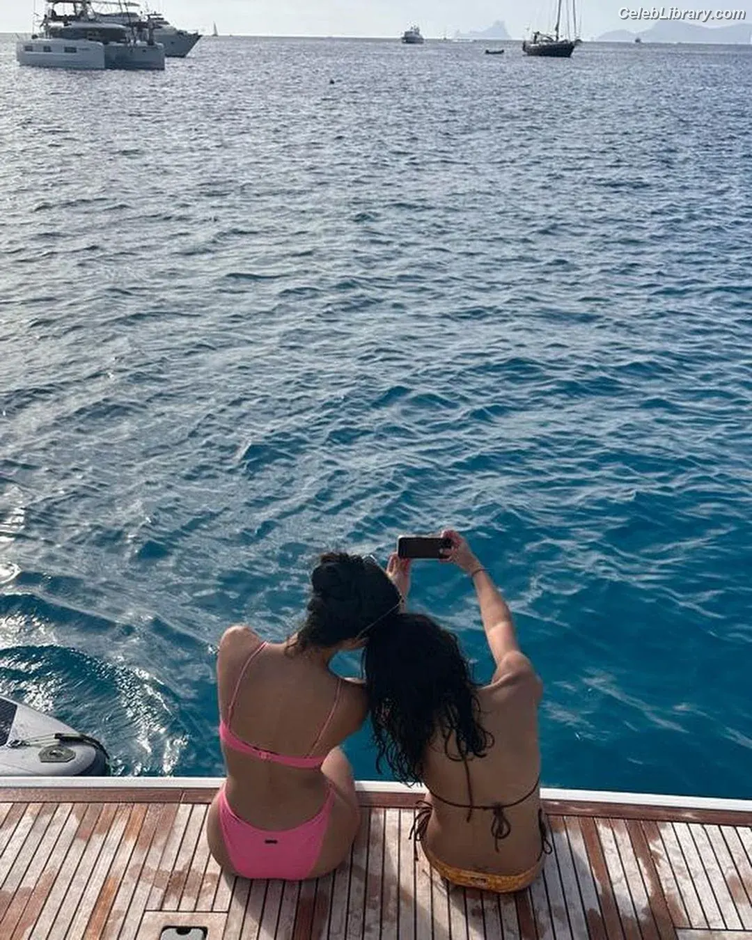 Ananya Pandey photo 11 of 292