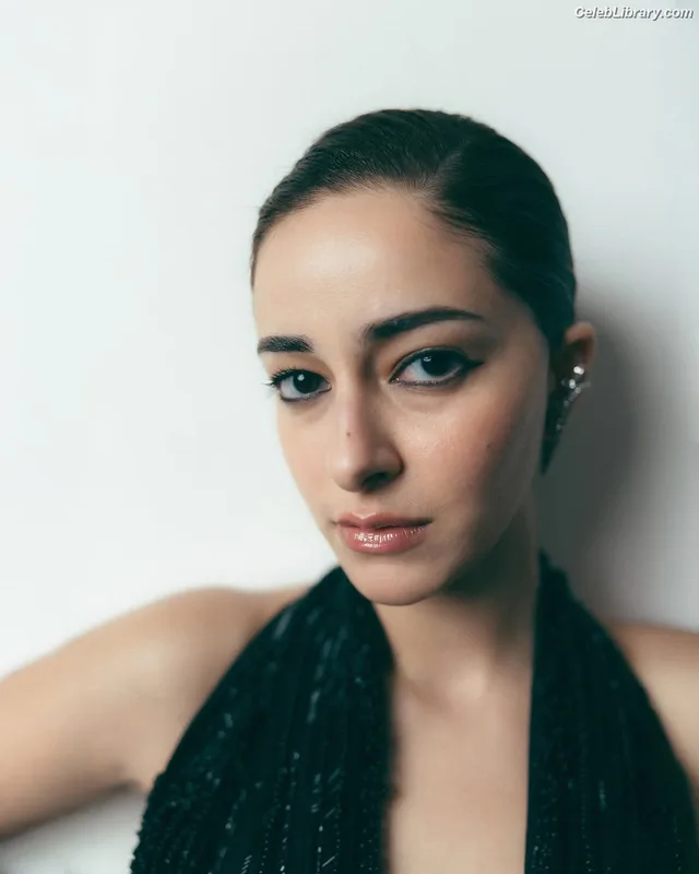 Ananya Pandey photo 3 of 293