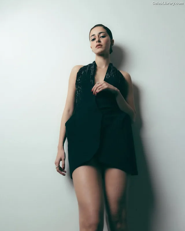 Ananya Pandey photo 6 of 293