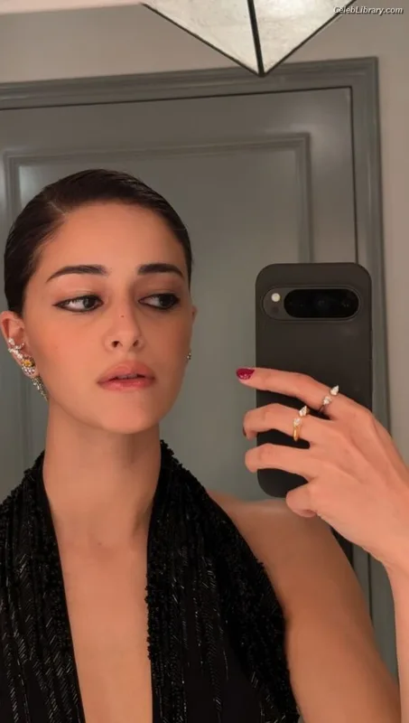 Ananya Pandey photo 11 of 293