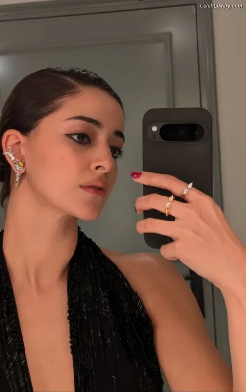 Ananya Pandey photo 13 of 293