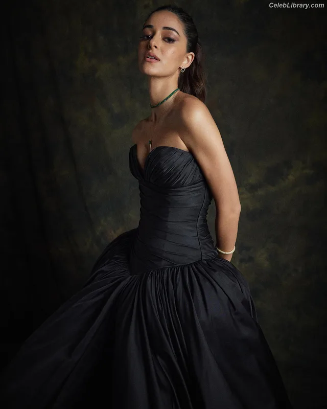 Ananya Pandey photo 5 of 293