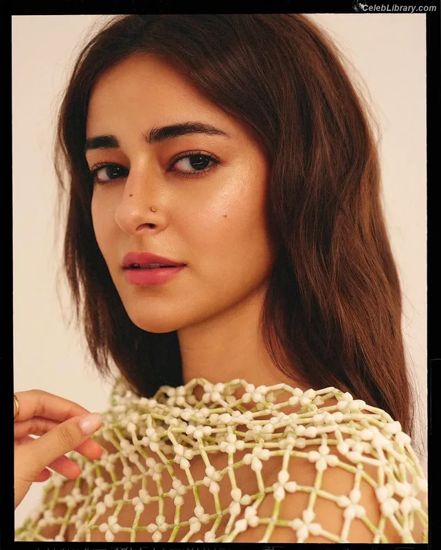 Ananya Pandey photo 11 of 293