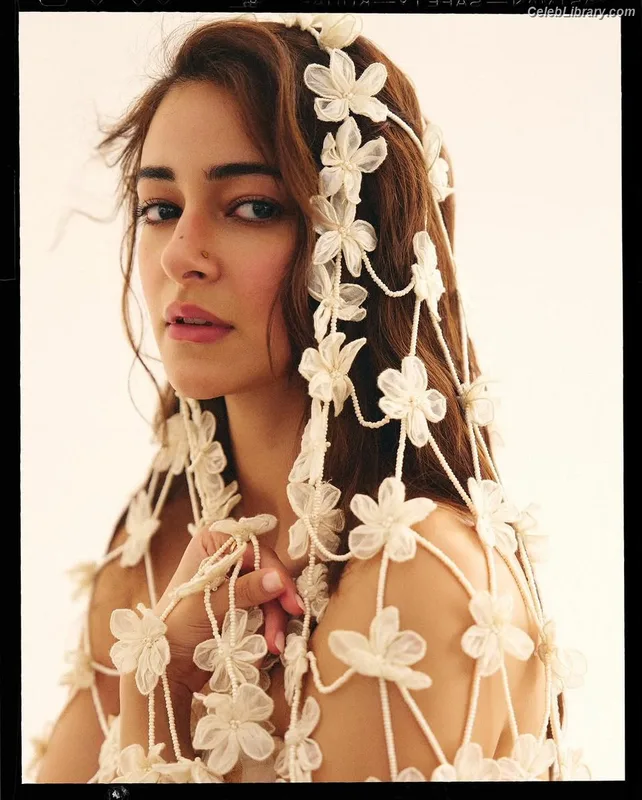 Ananya Pandey photo 12 of 293