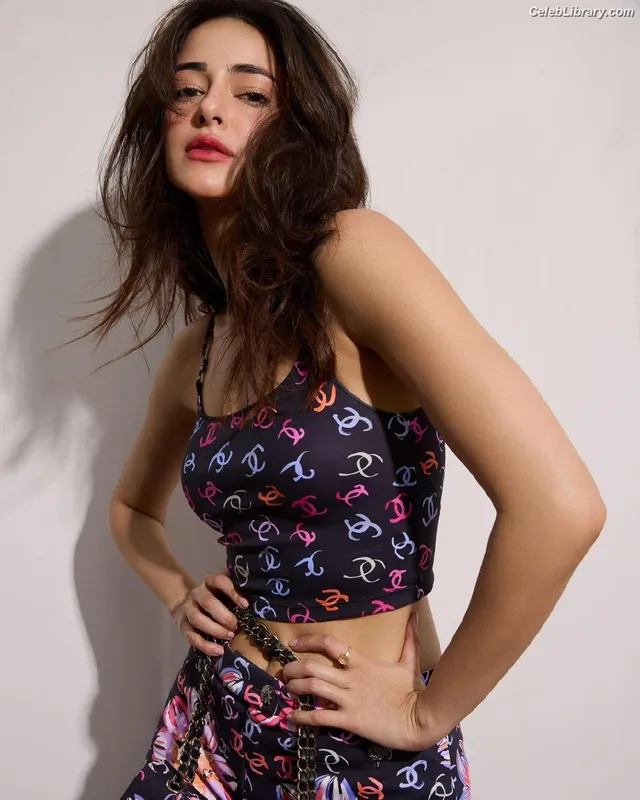 Ananya Pandey photo 6 of 293
