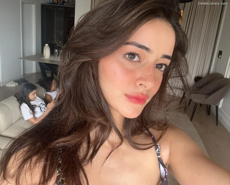Ananya Pandey photo 7 of 293