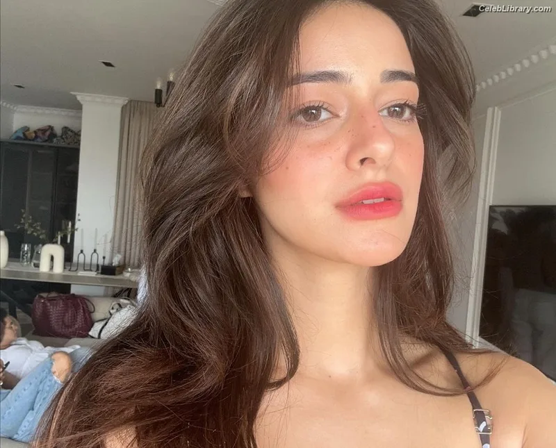 Ananya Pandey photo 8 of 293