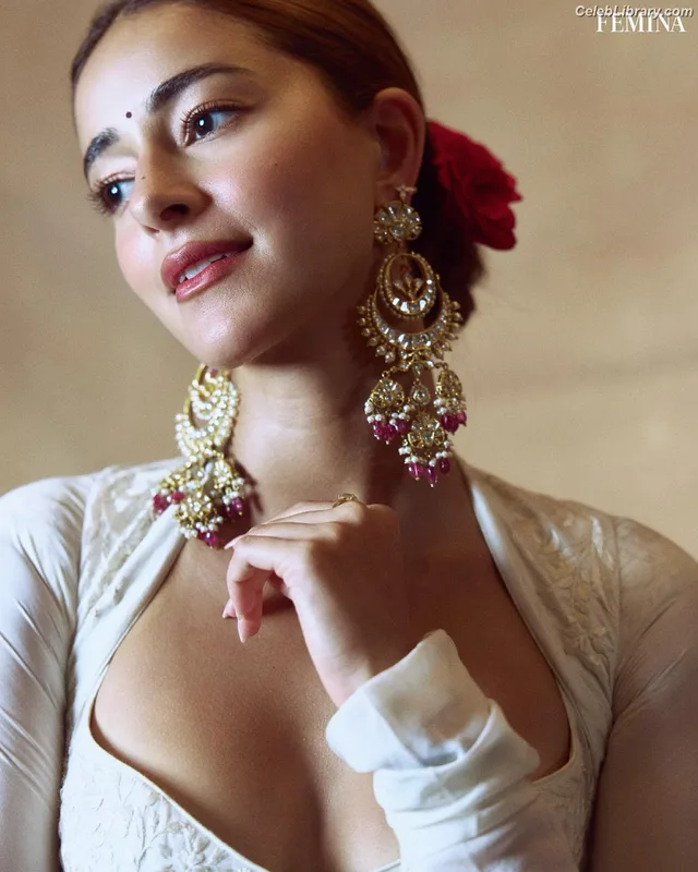 Ananya Pandey photo 21 of 293