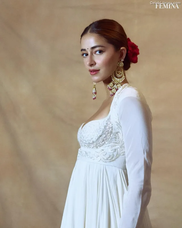 Ananya Pandey photo 23 of 293