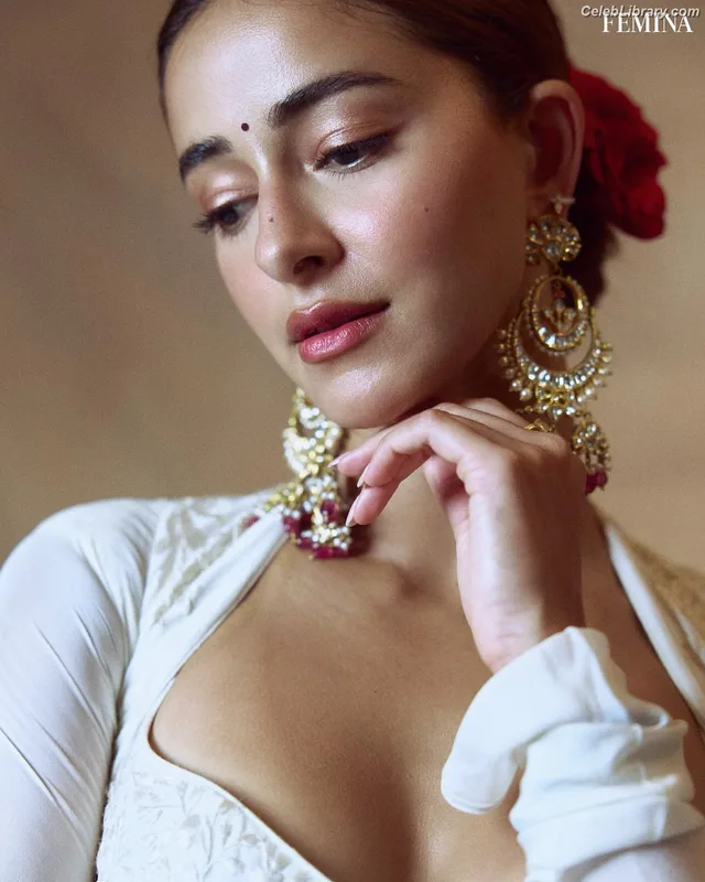 Ananya Pandey photo 24 of 293