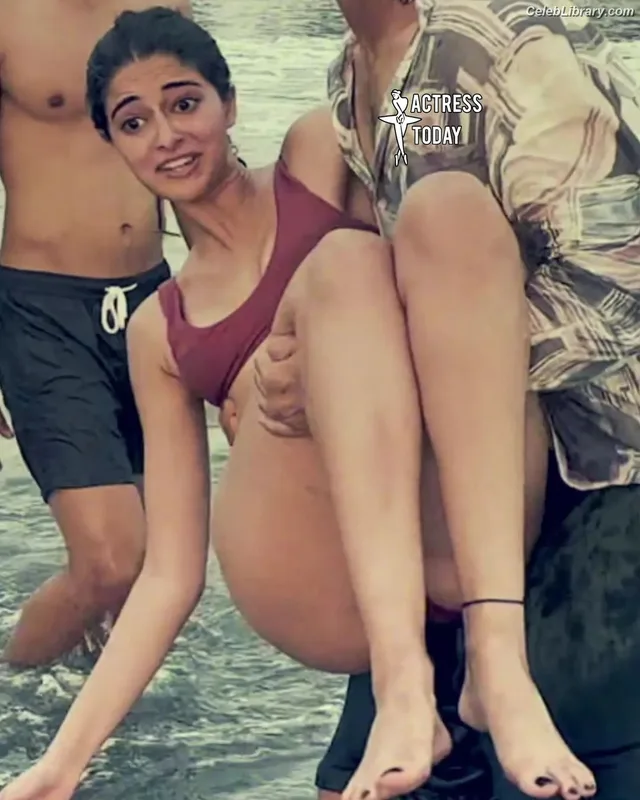 Ananya Pandey photo 13 of 293